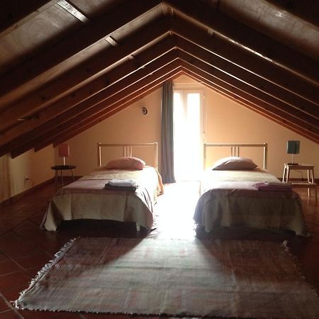 Bisbis House Guest House Порто Мониз Екстериор снимка