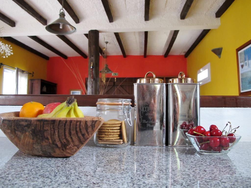 Bisbis House Guest House Порто Мониз Екстериор снимка