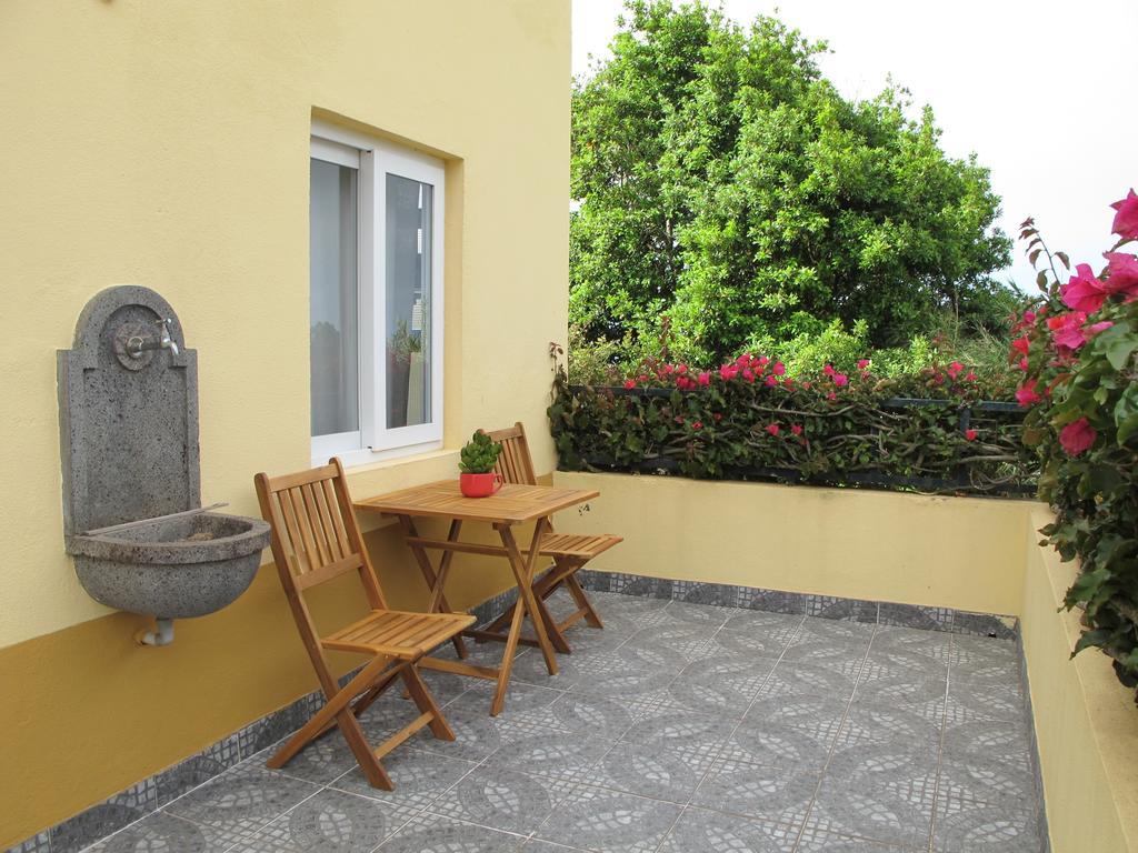 Bisbis House Guest House Порто Мониз Екстериор снимка
