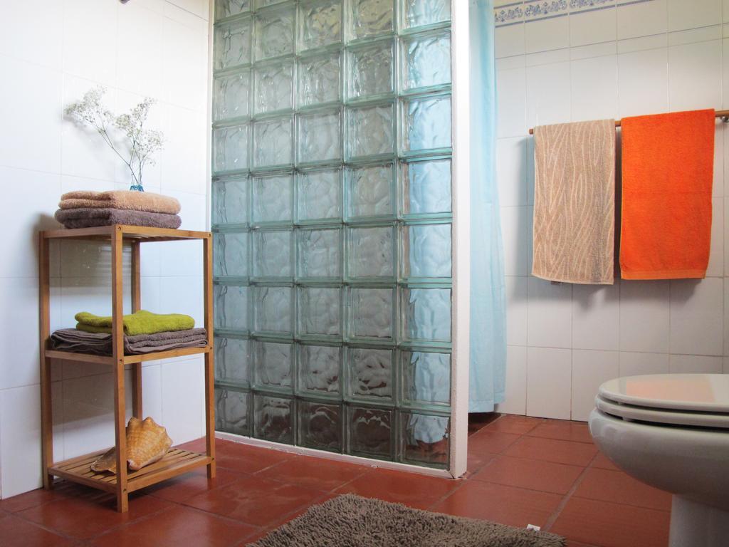 Bisbis House Guest House Порто Мониз Екстериор снимка
