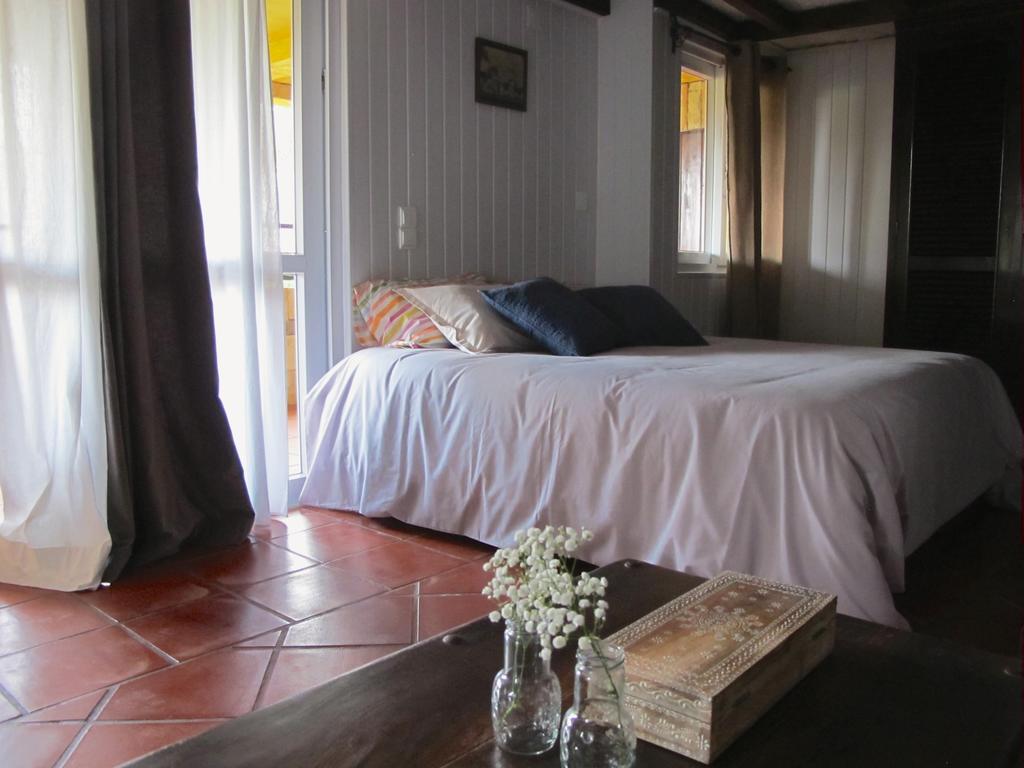 Bisbis House Guest House Порто Мониз Екстериор снимка