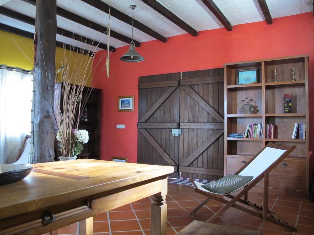 Bisbis House Guest House Порто Мониз Екстериор снимка