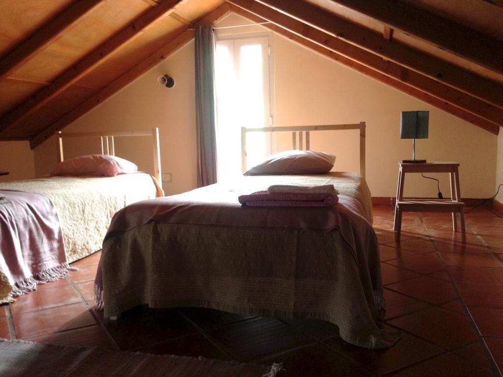 Bisbis House Guest House Порто Мониз Екстериор снимка